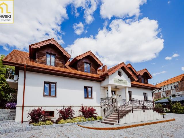 Na sprzedaż funkcjonujący obiekt noclegowy 612 m² w Sandomierzu