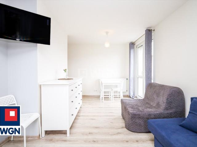 Na sprzedaż jasna kawalerka 29 m² w Pucku z dobrym doświetleniem