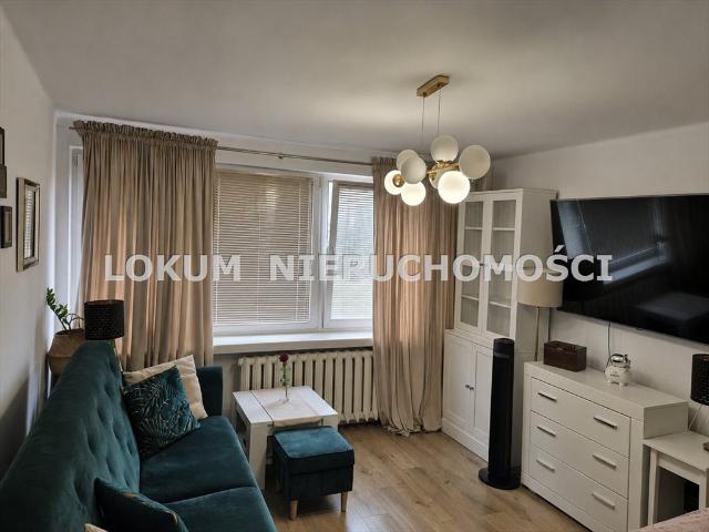 Na sprzedaż jasne 47 m² w Jastrzębiu Zdroju z balkonem