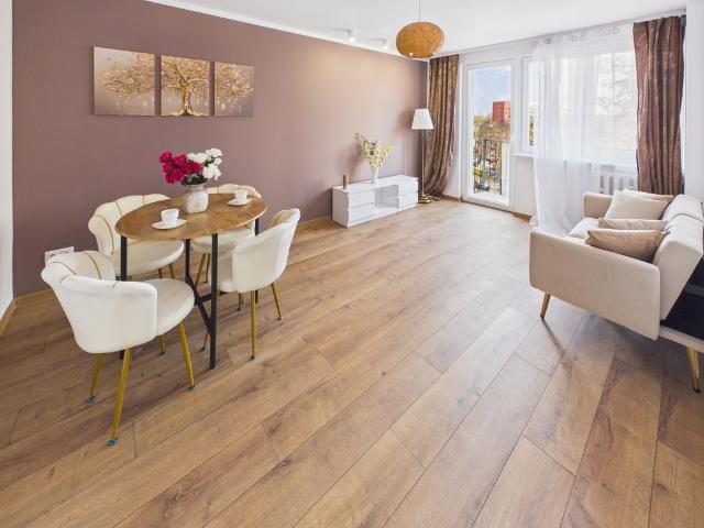 Polecam 48 m² mieszkanie z balkonem w Dolinkach, gotowe do wprowadzenia