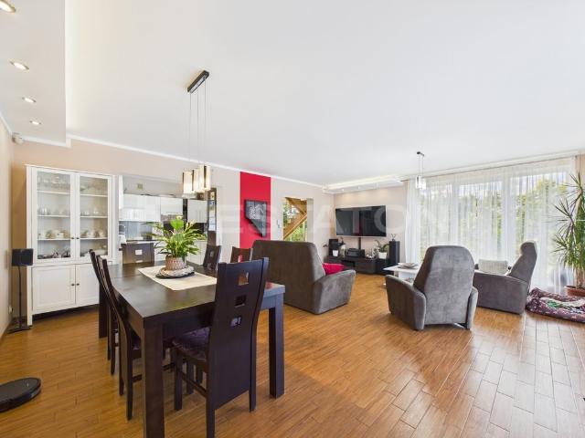 Komfortowy dom 146 m² z garażem 18,3 m² polecam