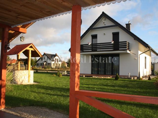 Na sprzedaż komfortowy dom 150 m² w Wiślinki z ogrodem