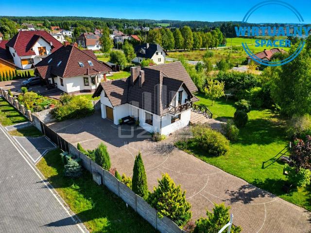 Na sprzedaż komfortowy dom 180 m² z garażem i dużą działką