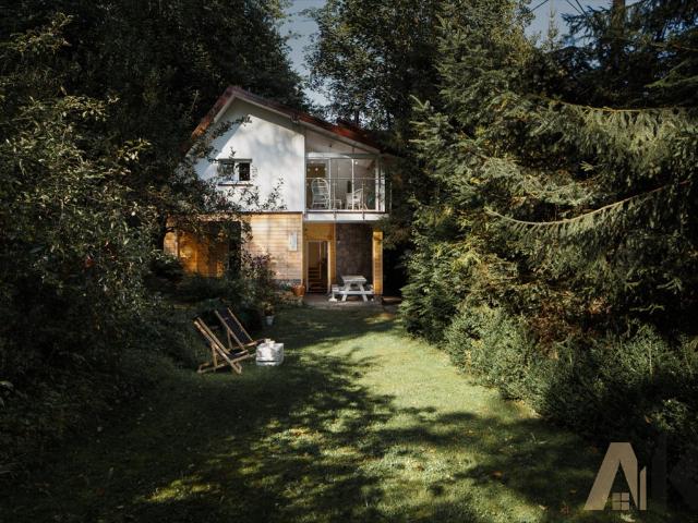 Na sprzedaż komfortowy dom 132 m² w Beskidach z ogrodem i jacuzzi