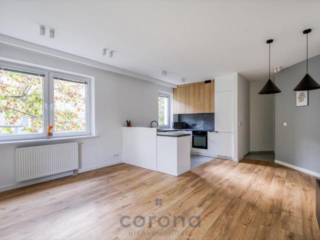 Na sprzedaż luksusowe 2 pokojowe mieszkanie 57,4 m² z balkonem w Warszawie