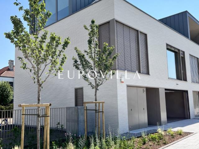 Na sprzedaż luksusowy dom 278 m² w Wilanowie Zawadach