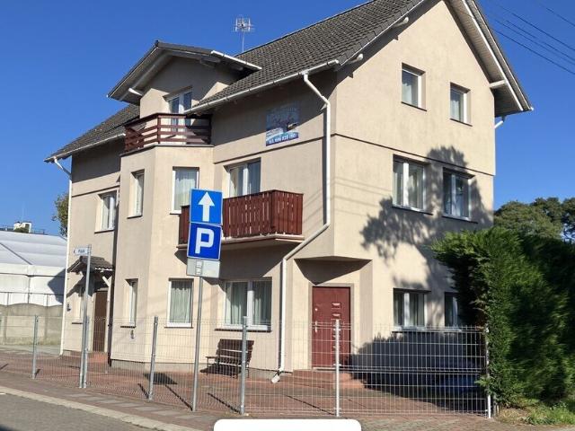 Na sprzedaż pensjonat 298 m² w Międzywodziu z 10 pokojami i własnym domem