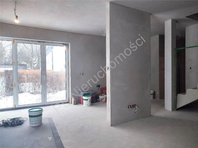 Na sprzedaż przestronny dom 120 m² z działką 380 m² w Adamowiznie