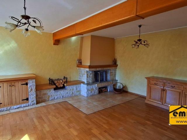 Na sprzedaż przestronny dom 182 m² w Świerzawie z garażem