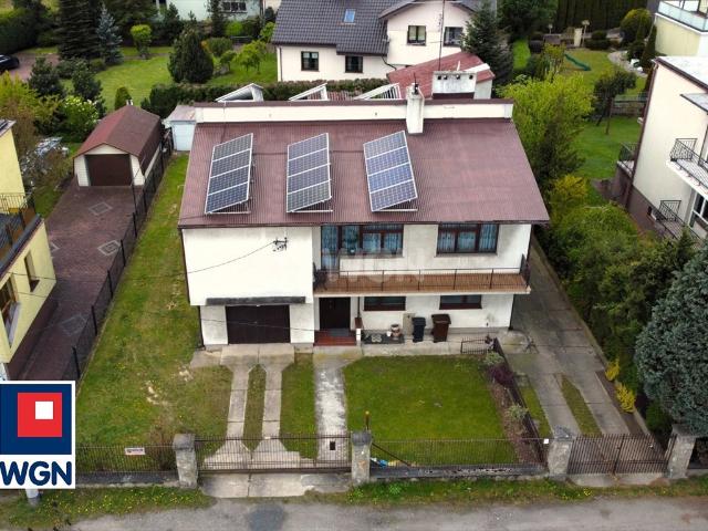 Polecam przestronny dom 210 m² z warsztatem i działką 705 m²