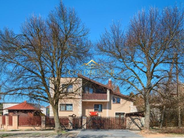 Na sprzedaż przestronny dom 213 m² w Puszczykowie