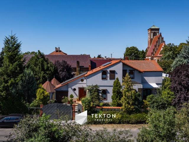 Polecam przestronny dom 220 m² z ogrodem, garażem i fotowoltaiką