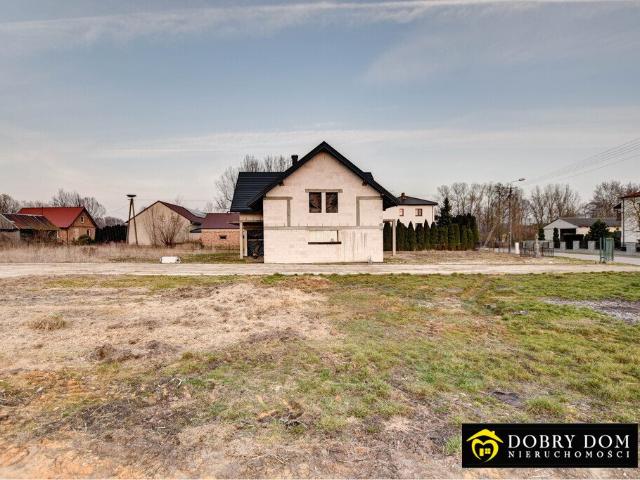 Na sprzedaż przestronny dom 255 m² z dużą działką 1500 m² w Wojny Krupy