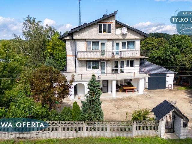 Na sprzedaż przestronny dom 357 m² z dużą działką 4098 m² w Nowym Adamowie