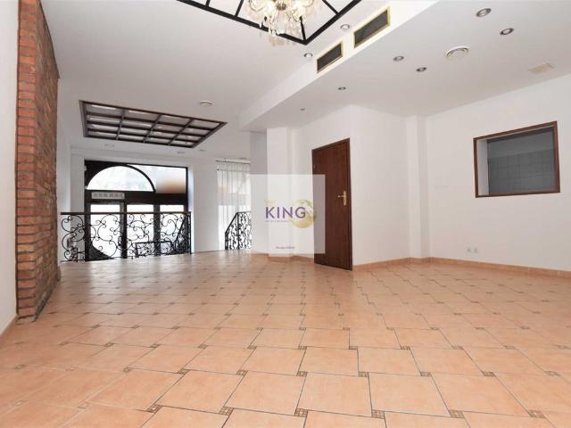 Przestronny lokal 165 m² z witrynami polecam!