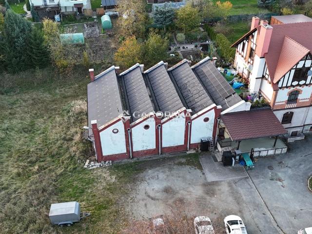 Na sprzedaż przestronny lokal użytkowy 134 m² w zabytkowej willi