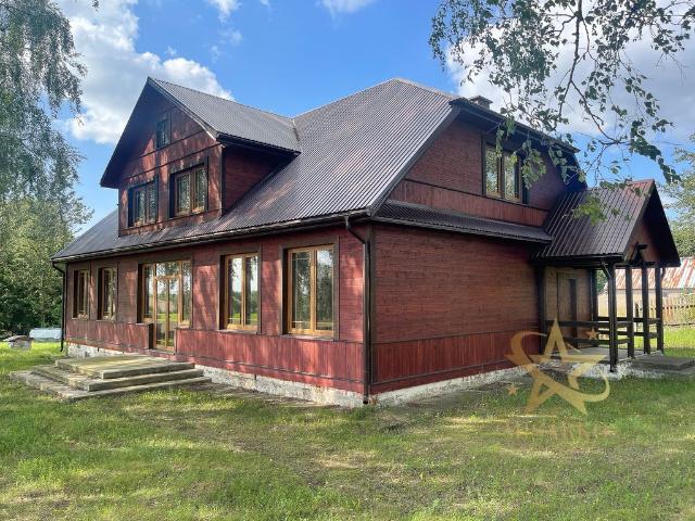 Na sprzedaż przestronna nieruchomość 350 m² w Krasnem z potencjałem