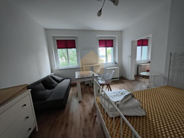 Na sprzedaż przestronna kawalerka 35 m² w centrum Świdnicy
