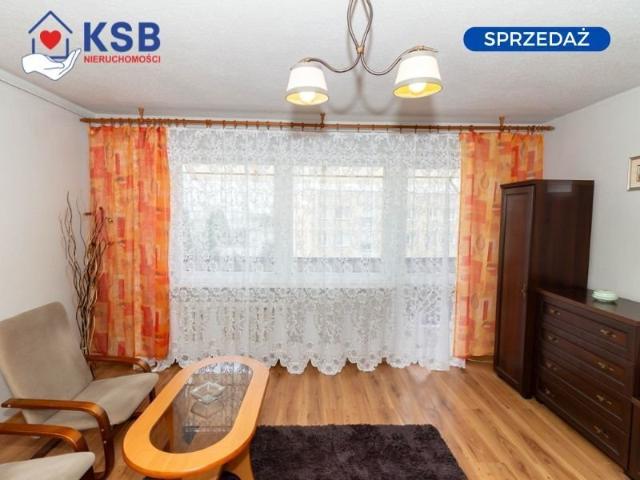 Na sprzedaż przestronne mieszkanie 36 m² z balkonem w Ostrowcu
