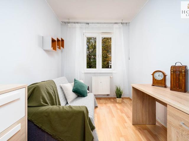 Na sprzedaż przestronne mieszkanie 46 m² z loggią i piwnicą