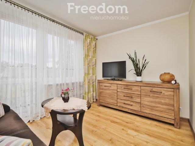 Na sprzedaż przestronne mieszkanie 60 m² z ogródkiem w Żelaznie