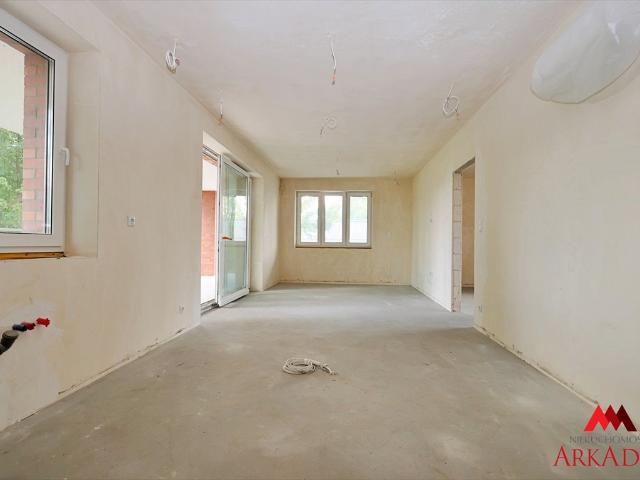 Na sprzedaż przestronne mieszkanie 88 m² z dużym balkonem w centrum Włocławka