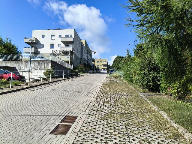 Na sprzedaż przestronne 1 pokojowe mieszkanie 28,6 m² w Rumi