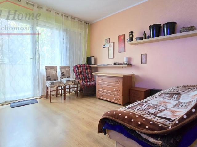 Przestronne 27,3 m² mieszkanie z balkonem na Krzykach polecam