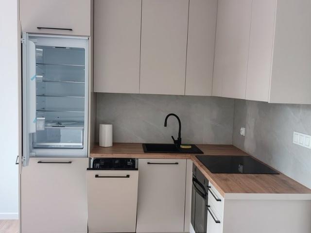 Na sprzedaż 2 pokojowe mieszkanie 41 m² w Radomiu z nowoczesnym wykończeniem