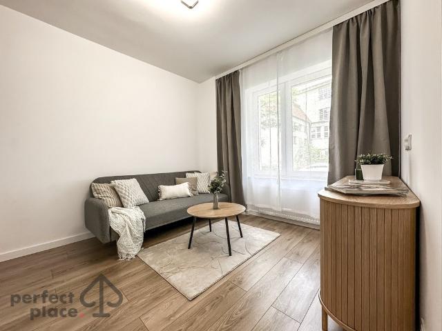 Na sprzedaż przestronne 2 pokojowe mieszkanie 38 m² w Wrocławiu