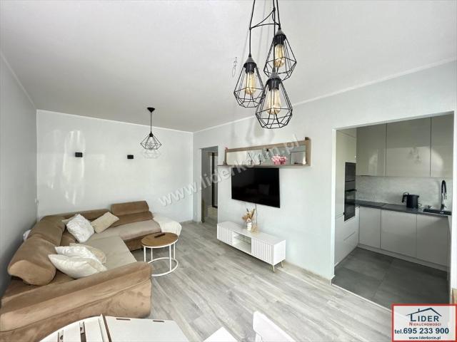 Na sprzedaż przestronne 3 pokojowe mieszkanie 54 m² z garderobą