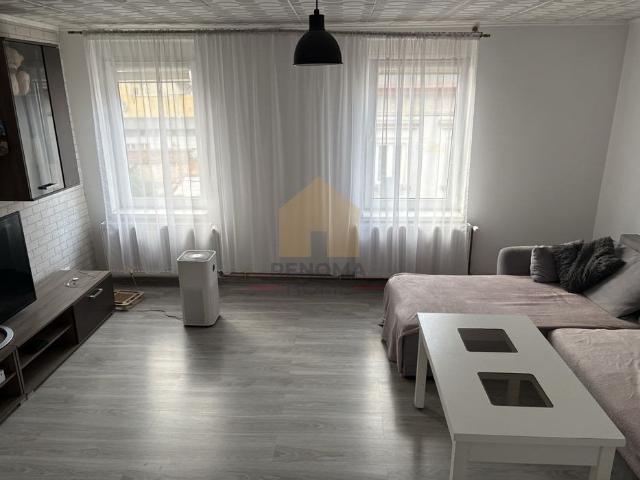 Na sprzedaż przestronne 3 pokojowe mieszkanie 60 m² w Chojnowie