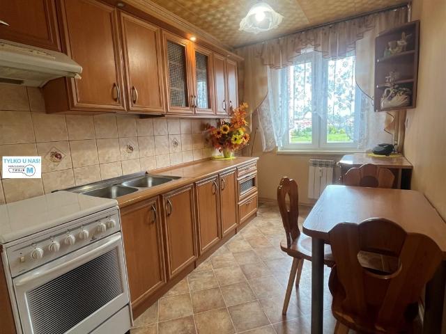 Na sprzedaż przestronne 3 pokojowe mieszkanie 61,39 m² w Staszowie