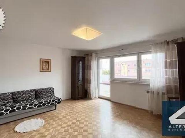 Na sprzedaż przestronne 3 pokojowe mieszkanie 62,5 m² z balkonem w Łodzi