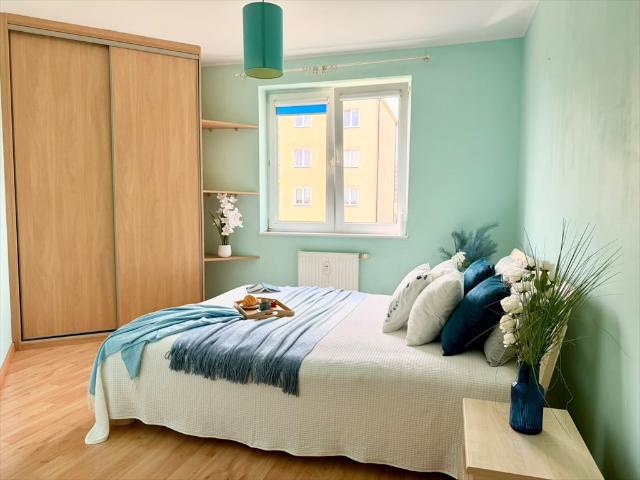 Na sprzedaż przestronne 3 pokojowe mieszkanie 65,56 m² z balkonem i miejscem postojowym