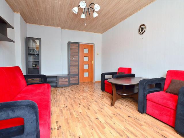 Na sprzedaż przestronne 3 pokojowe mieszkanie 66,3 m² w centrum Piekar