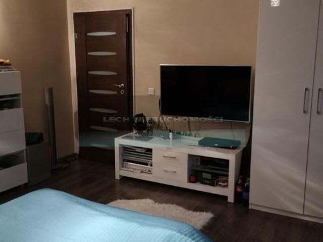 Na sprzedaż przestronne 3 pokojowe mieszkanie 90 m² w Warszawie