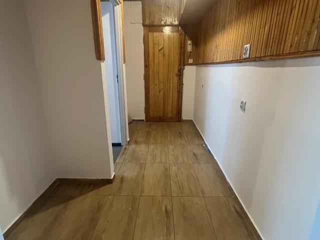 Na sprzedaż przestronne 48 m² mieszkanie 2 pokojowe w Chmielniku