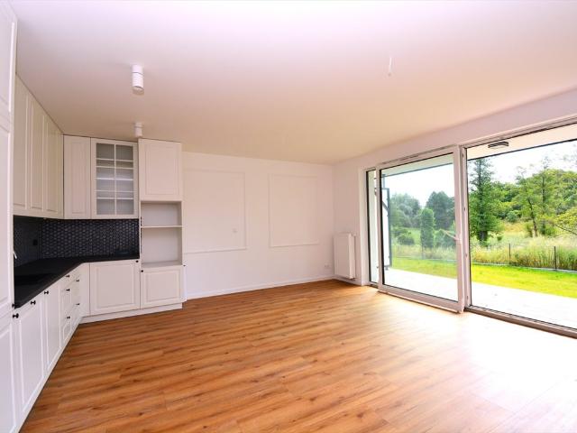 Na sprzedaż przestronne 4 pokojowe mieszkanie 84 m² w Maciejówce