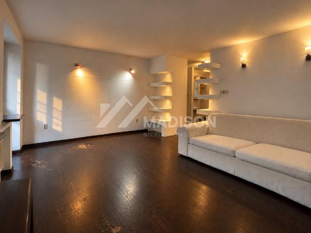 Na sprzedaż przestronne 54,7 m² w Warszawie z balkonem