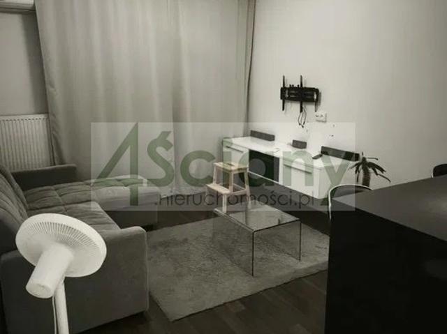 Na sprzedaż przestronne 53,55 m² w Warszawie z balkonem