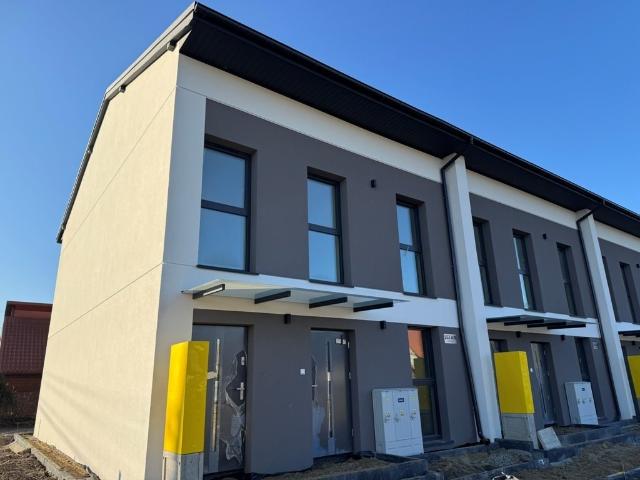 Na sprzedaż przestronne 5 pokojowe mieszkanie 109 m² w Jasionce