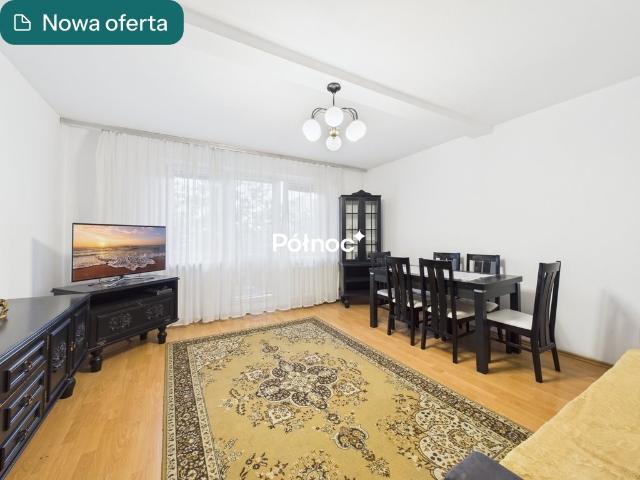 Na sprzedaż przestronne 63 m² mieszkanie z balkonem w Radomsku