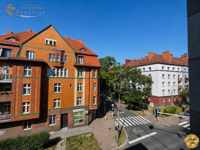 Na sprzedaż przestronne 63 m² z duszą w Bytomiu
