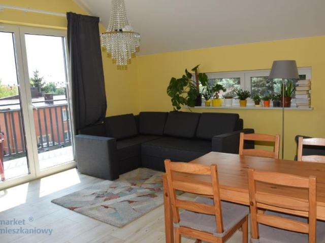 Na sprzedaż przestronne 75 m² bezczynszowe mieszkanie w Markach