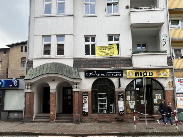 Na sprzedaż sklep 46 m² z witryną i własnym ogrzewaniem