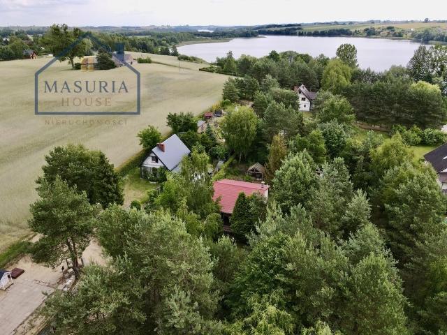 Na sprzedaż urokliwy dom 64 m² w Skarlinie z dostępem do jeziora