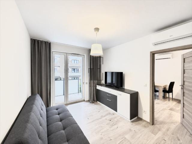 Na sprzedaż 2 pokojowe mieszkanie 41 m² z klimatyzacją