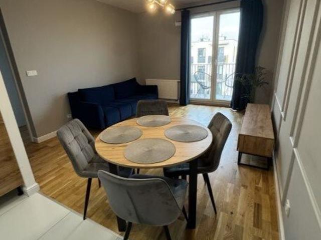 Na sprzedaż 2 pokojowe mieszkanie 42 m² z balkonem i miejscem w garażu
