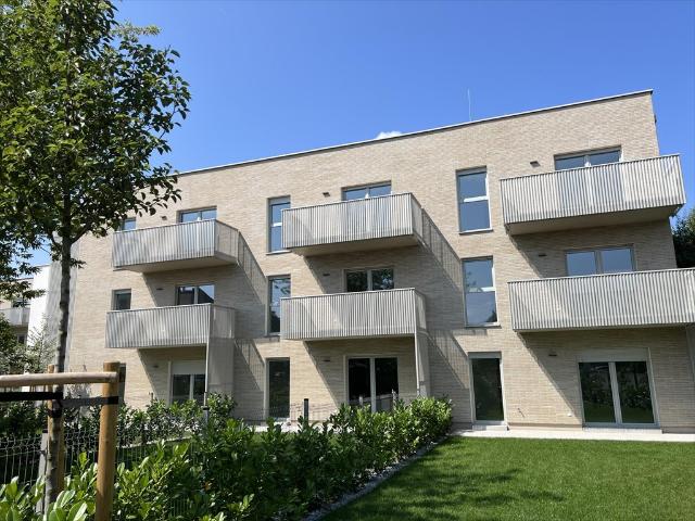 Na sprzedaż 2 pokojowe mieszkanie 44 m² w Poznaniu